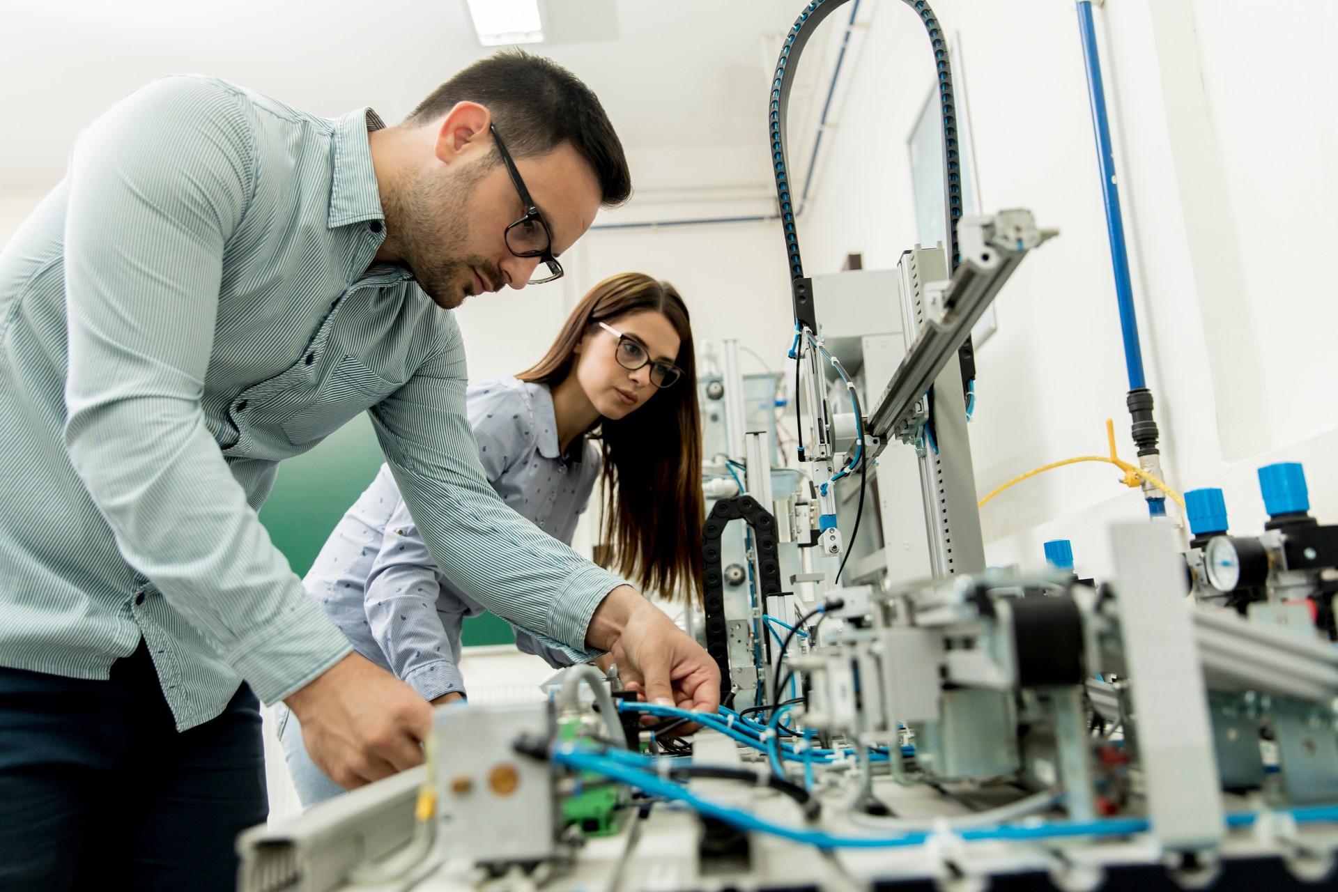 CURSO EN MANTENIMIENTO INDUSTRIAL
